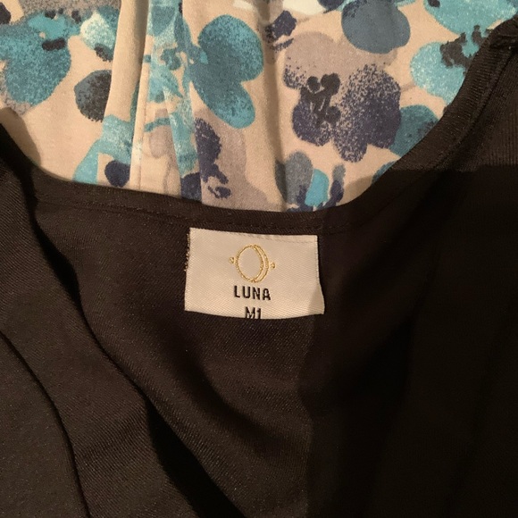 Luna scrub top - Picture 2 of 2